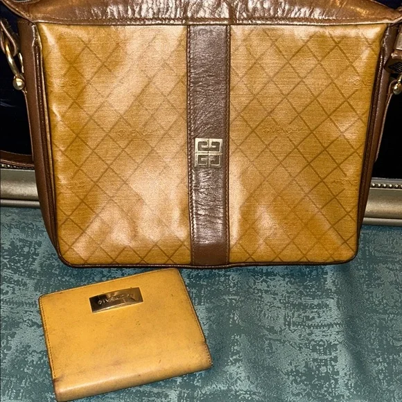 Vintage Givenchy Crossbody & Wallet Bundle – Project Lot - Picture 11 of 17
